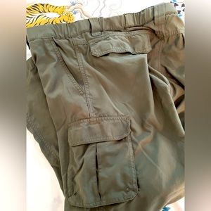 Boy Scout Switchback Nylon Convertible Cargo Pant Men’s Medium EUC 34-38 x 31